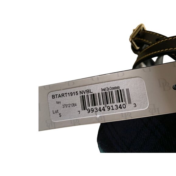 NWT DOONEY AND BOURKE Navy & Green Tartan Plaid Small Zip Crossbody Bag - Picture 9 of 9